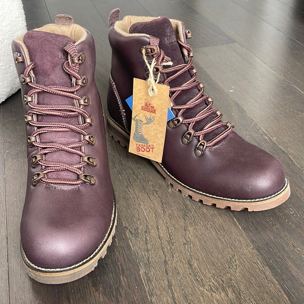 Kodiak Fernie Boot in Eggplant, Size 9.5 NWT